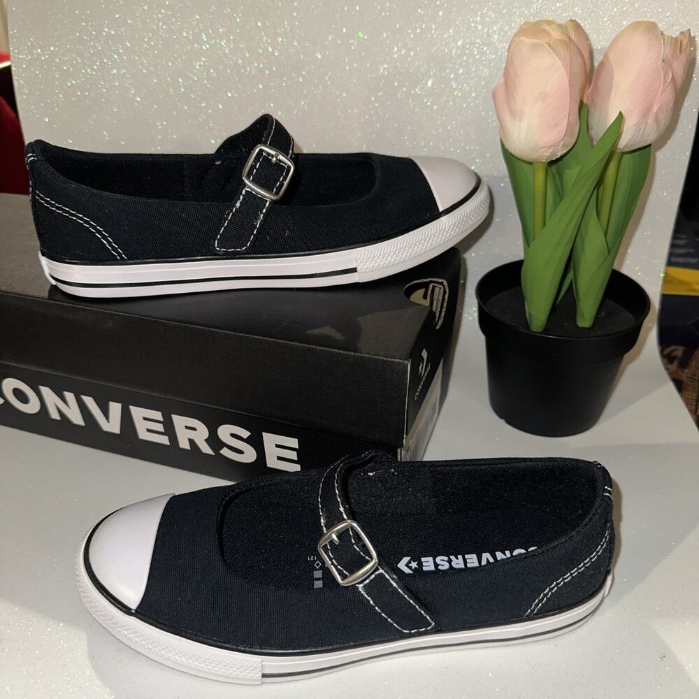 Converse Kids Chuck Taylor® All Star Dainty Mary Jane -Big Kids Size 1 Youth